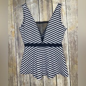 Striped peplum top juniors med
